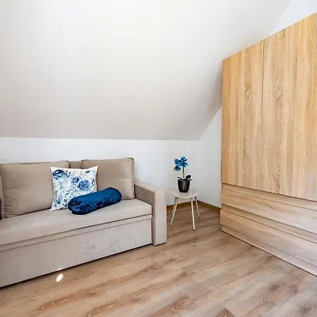 Dom W Karkonoszach 2 Holiday home *